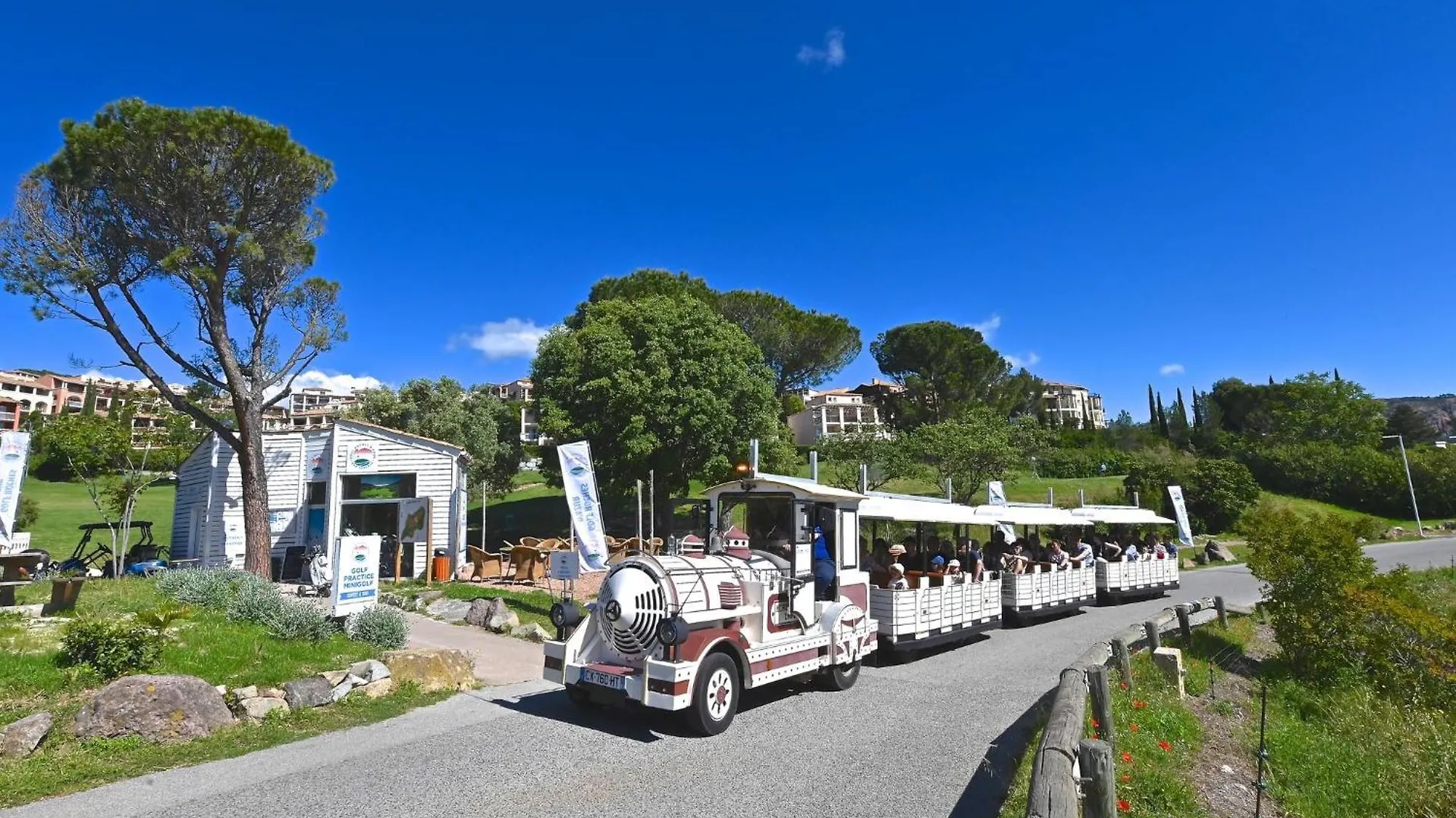 Apartment Village Cap Esterel - Les Bastides-8 By Interhome Saint-Raphaël
